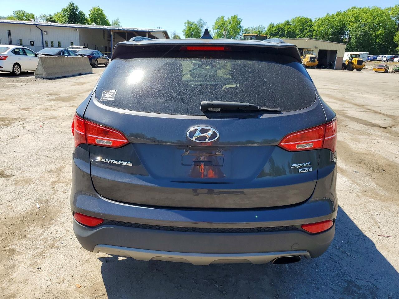 2016 Hyundai Santa Fe Sport 2.4L - Image 6