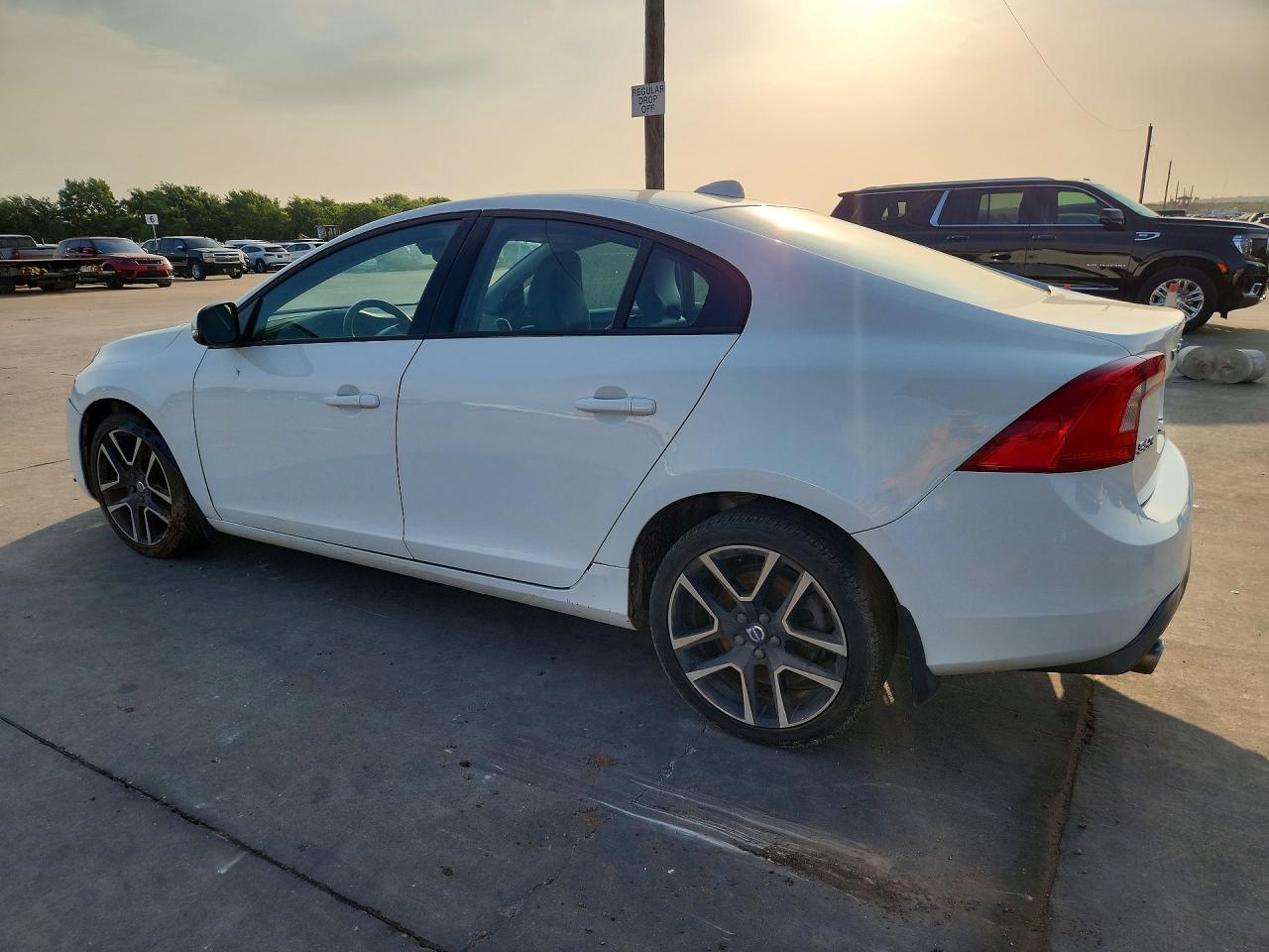 2018 Volvo S60 Dynamic - Фото 2
