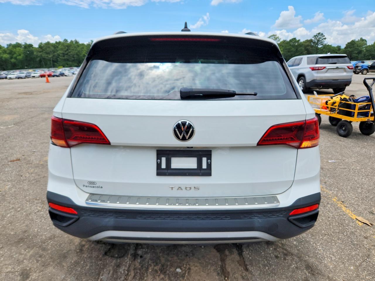 2022 Volkswagen Taos S - Image 6