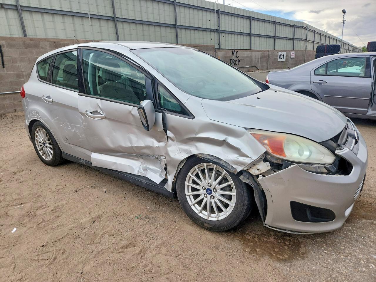 2015 Ford C-Max Se - Фото 4
