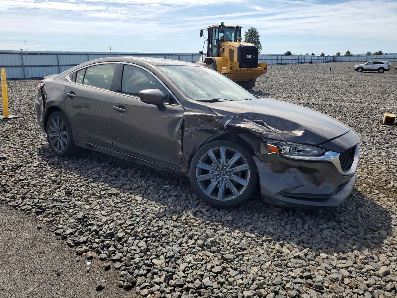 2018 Mazda 6 Touring - Image 4
