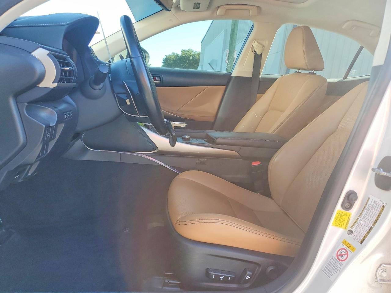 2017 Lexus Is 200T - Image 7
