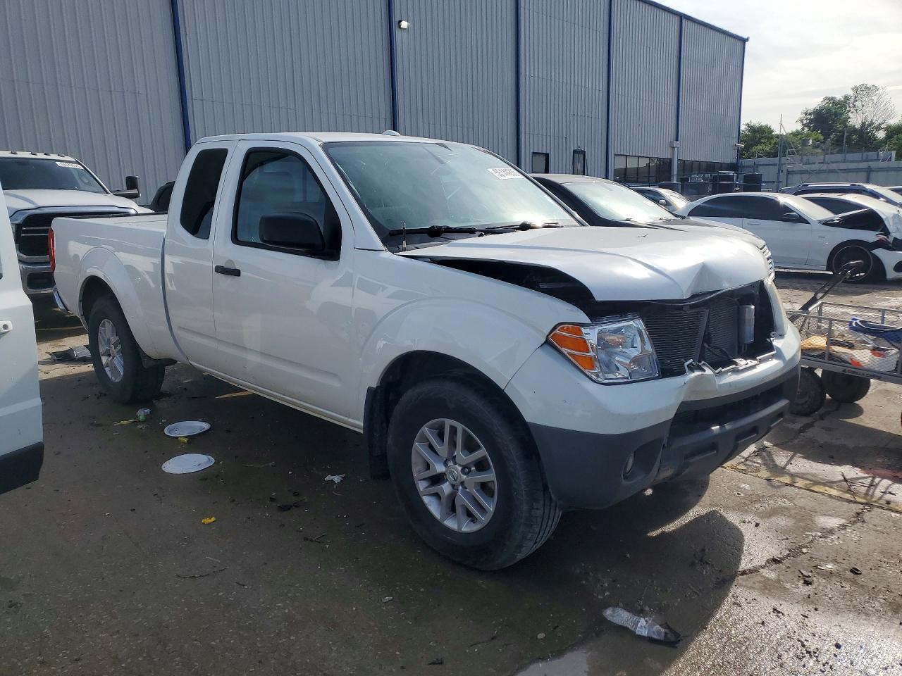 2017 Nissan Frontier Sv V6 - Фото 4