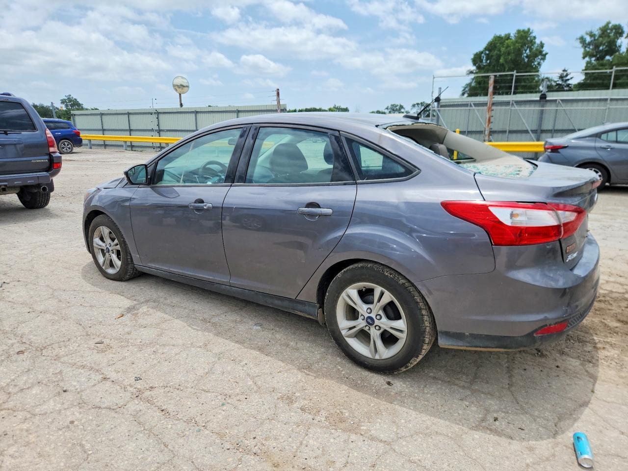 2014 Ford Focus Se - Image 2