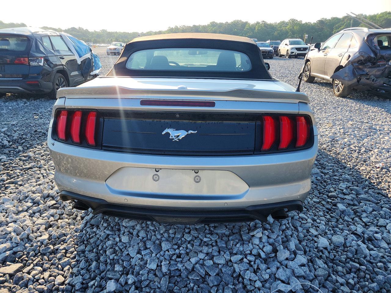2020 Ford Mustang - Image 6