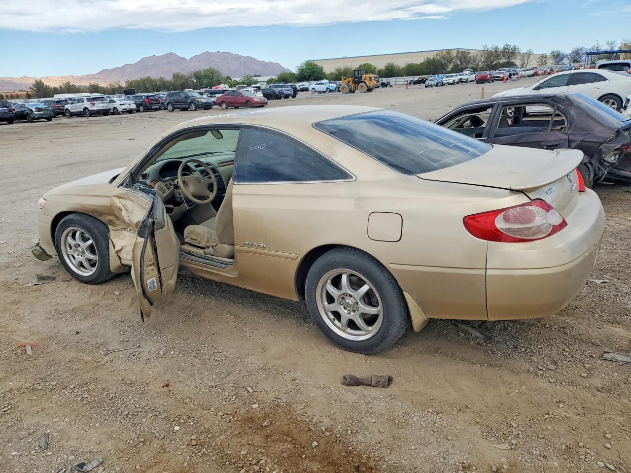 2002 Toyota Camry Solara Se - Image 2