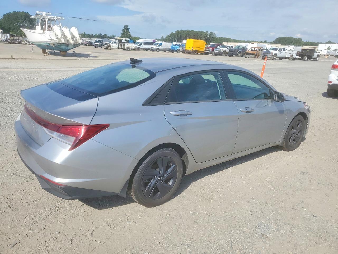 2022 Hyundai Elantra Sel - Фото 3