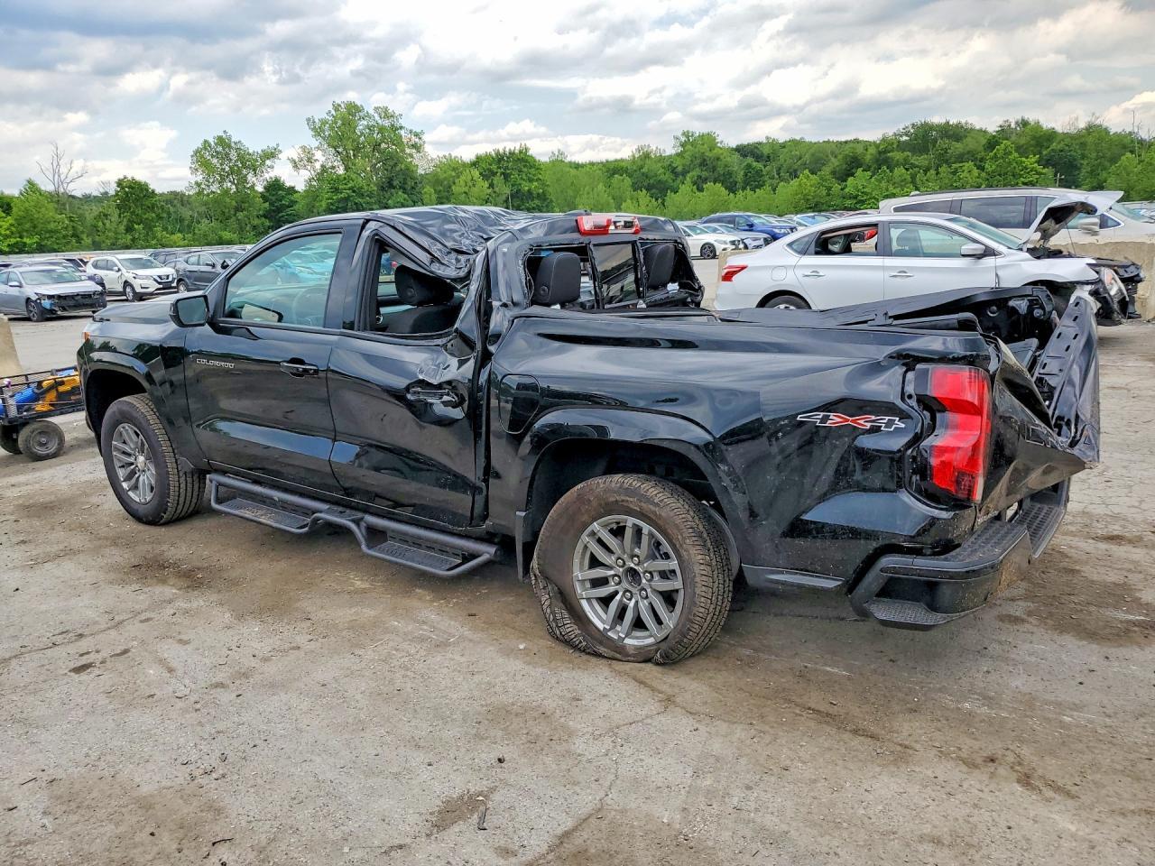 2026 Chevrolet Colorado Lt - Image 2