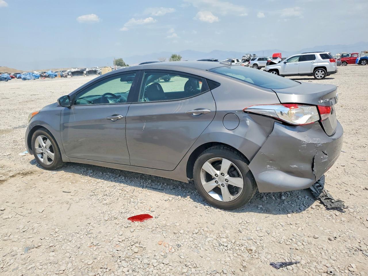 2013 Hyundai Elantra Gls - Image 2