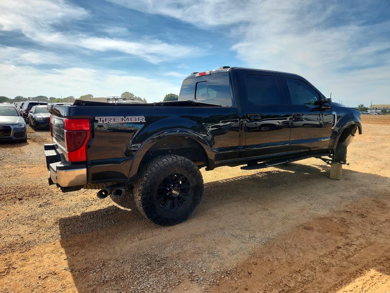 2021 Ford F250 Super Duty - Фото 3
