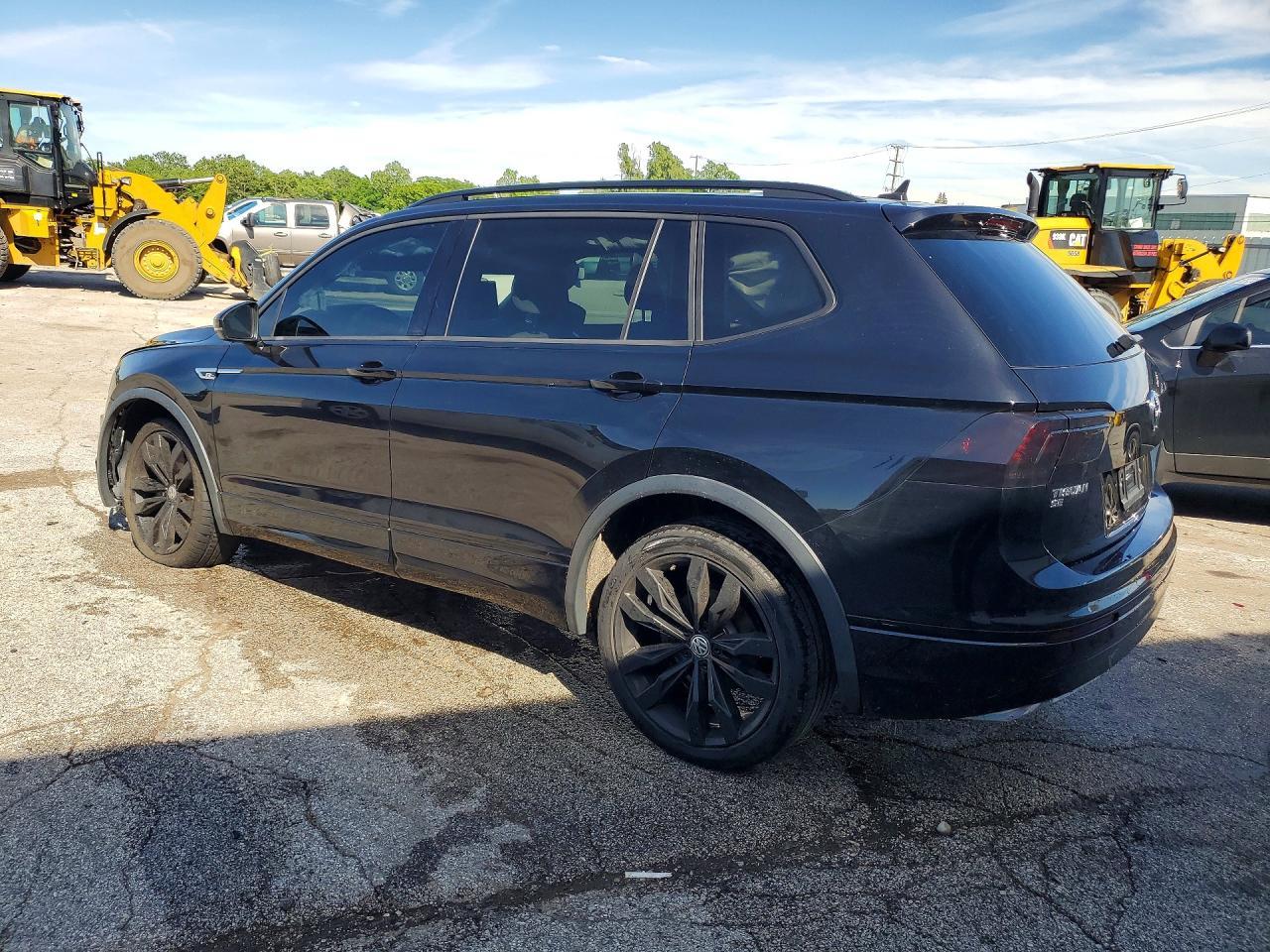2021 Volkswagen Tiguan Se/Se R-Line Black/Sel - Image 2