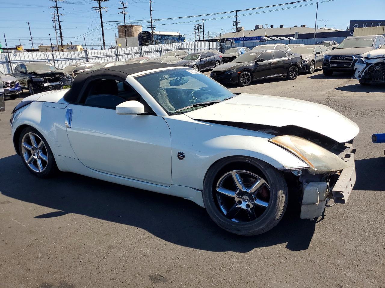 2004 Nissan 350Z Roadster - Image 4