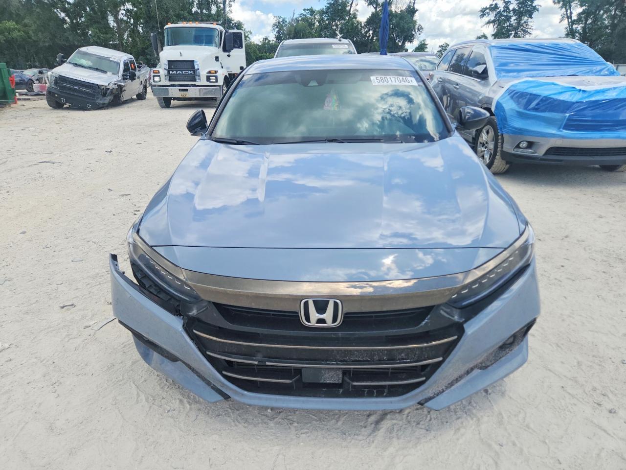 2022 Honda Accord Sport - Image 5