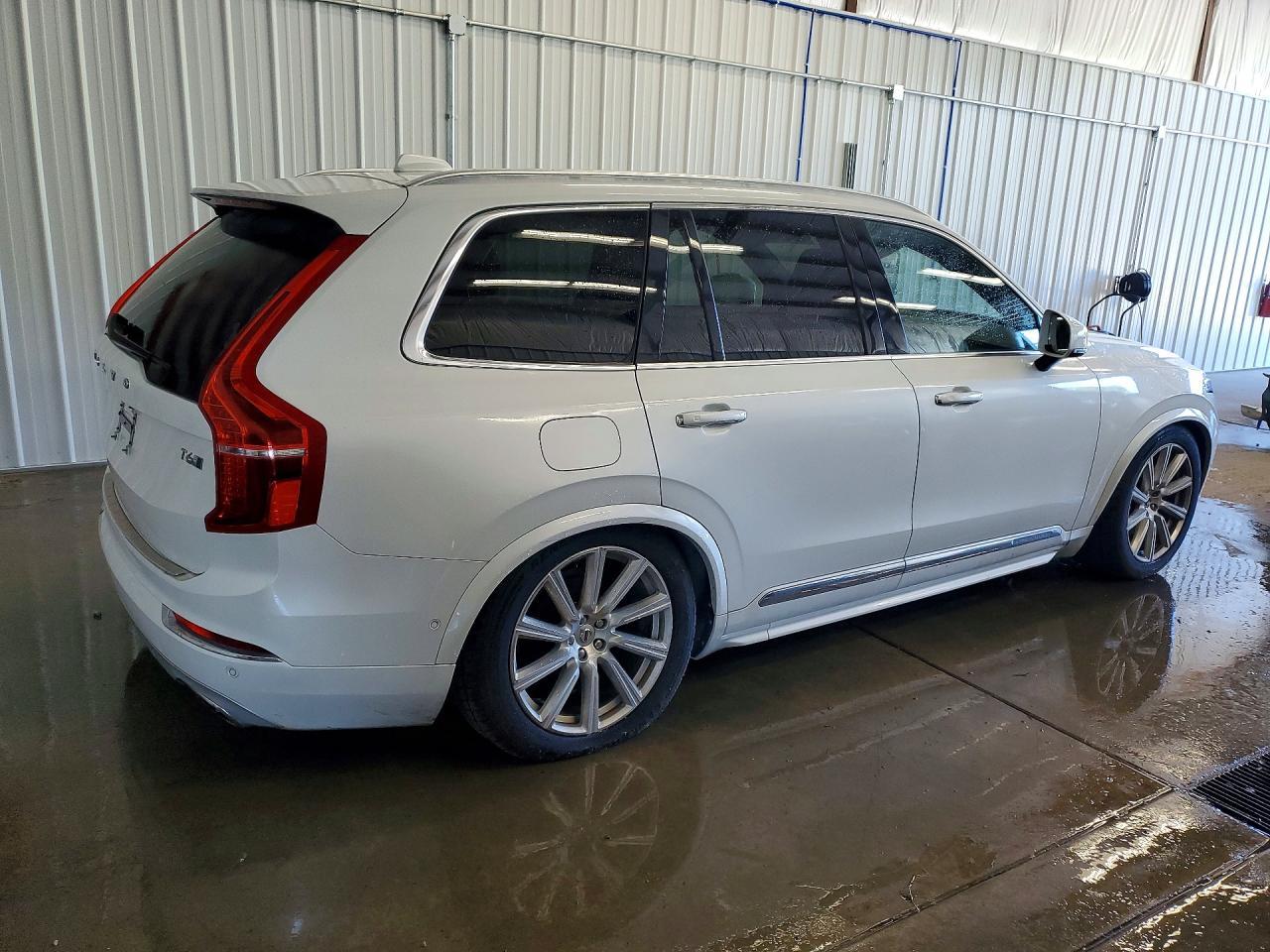 2017 Volvo Xc90 T6 - Image 3