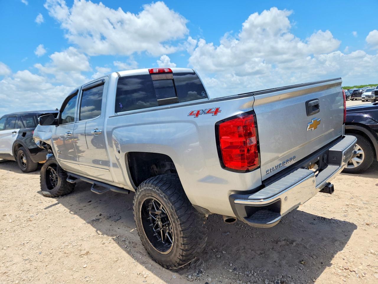 2015 Chevrolet Silverado K1500 Ltz - Image 2