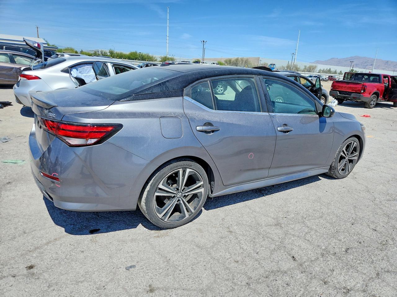 2020 Nissan Sentra Sr - Image 3