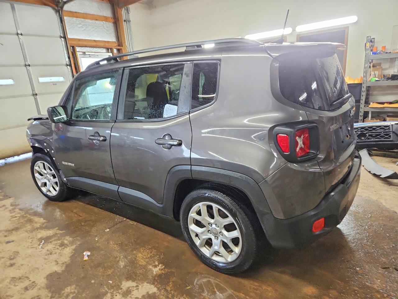2018 Jeep Renegade Latitude - Фото 2