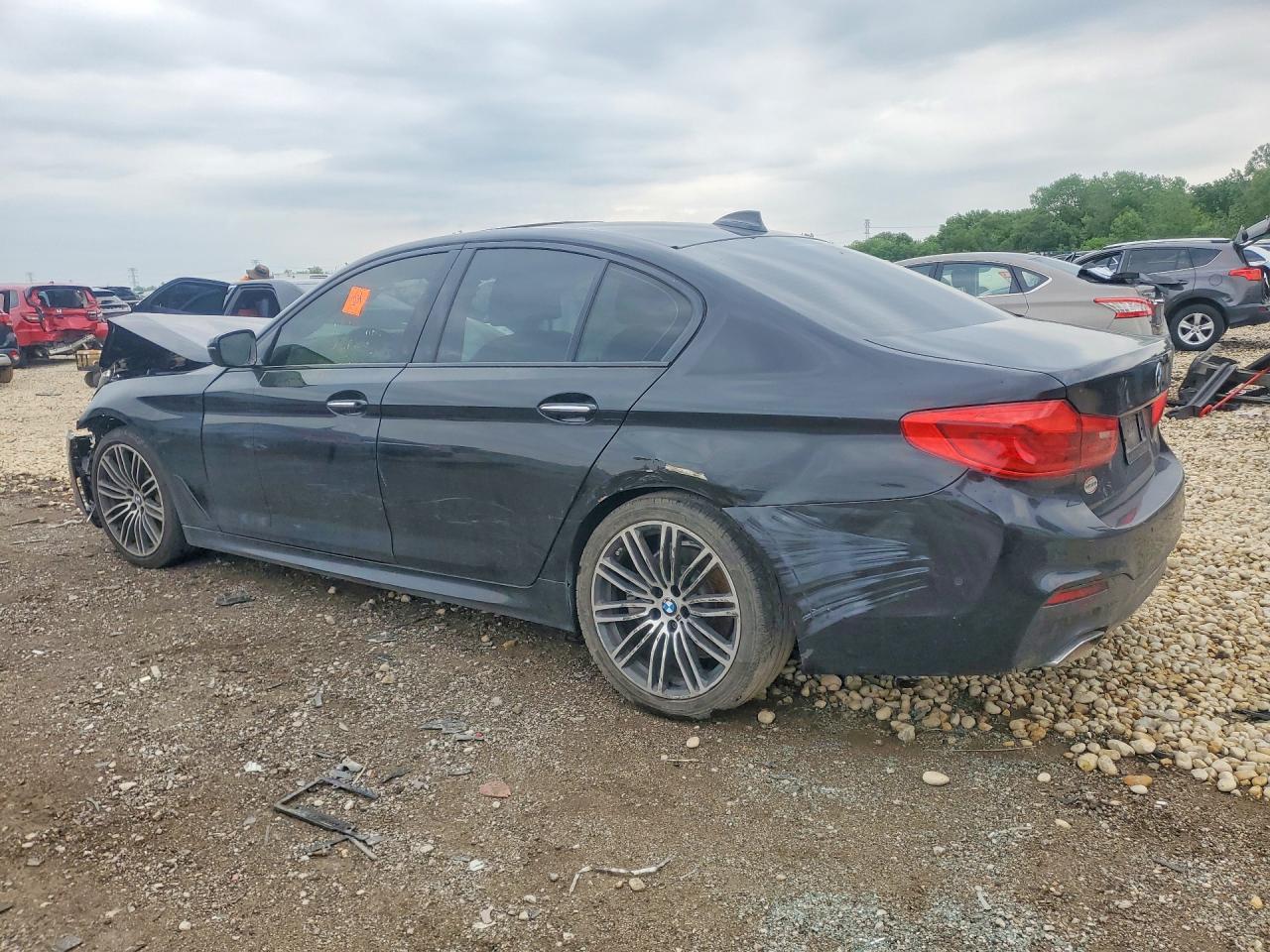 2018 BMW 530 I - Фото 2