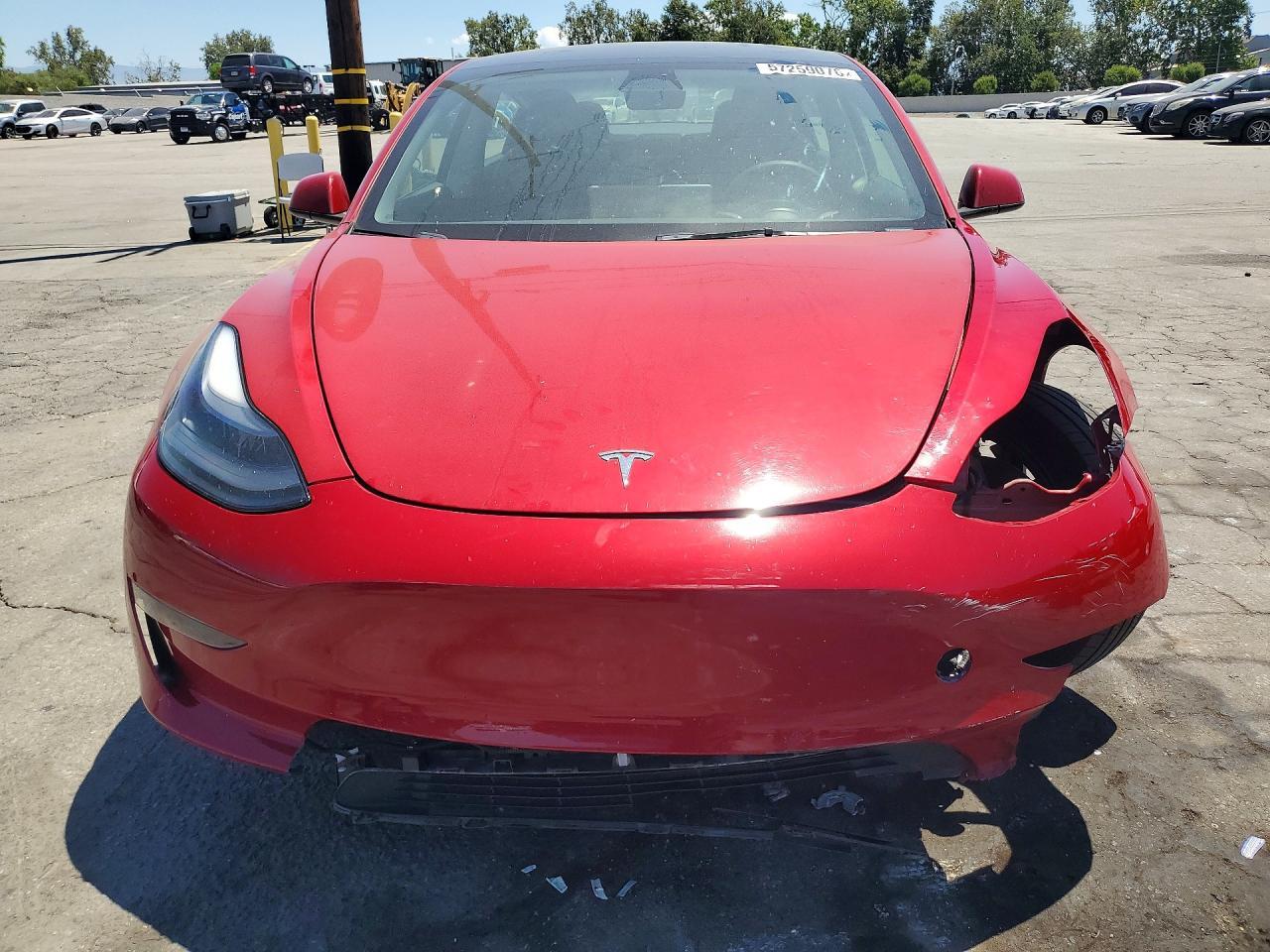 2023 Tesla Model 3 - Фото 5