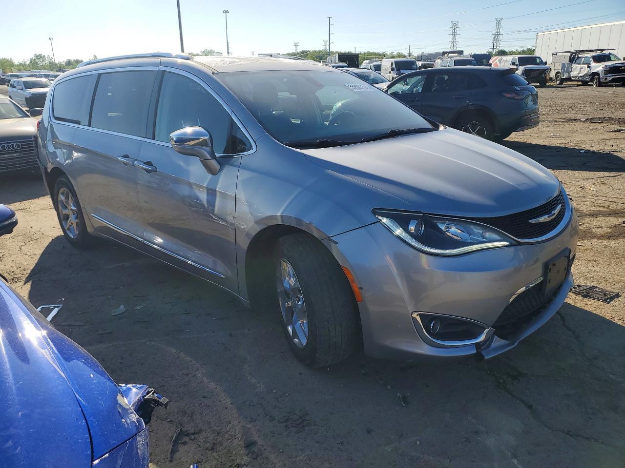 2018 Chrysler Pacifica Limited - Фото 4