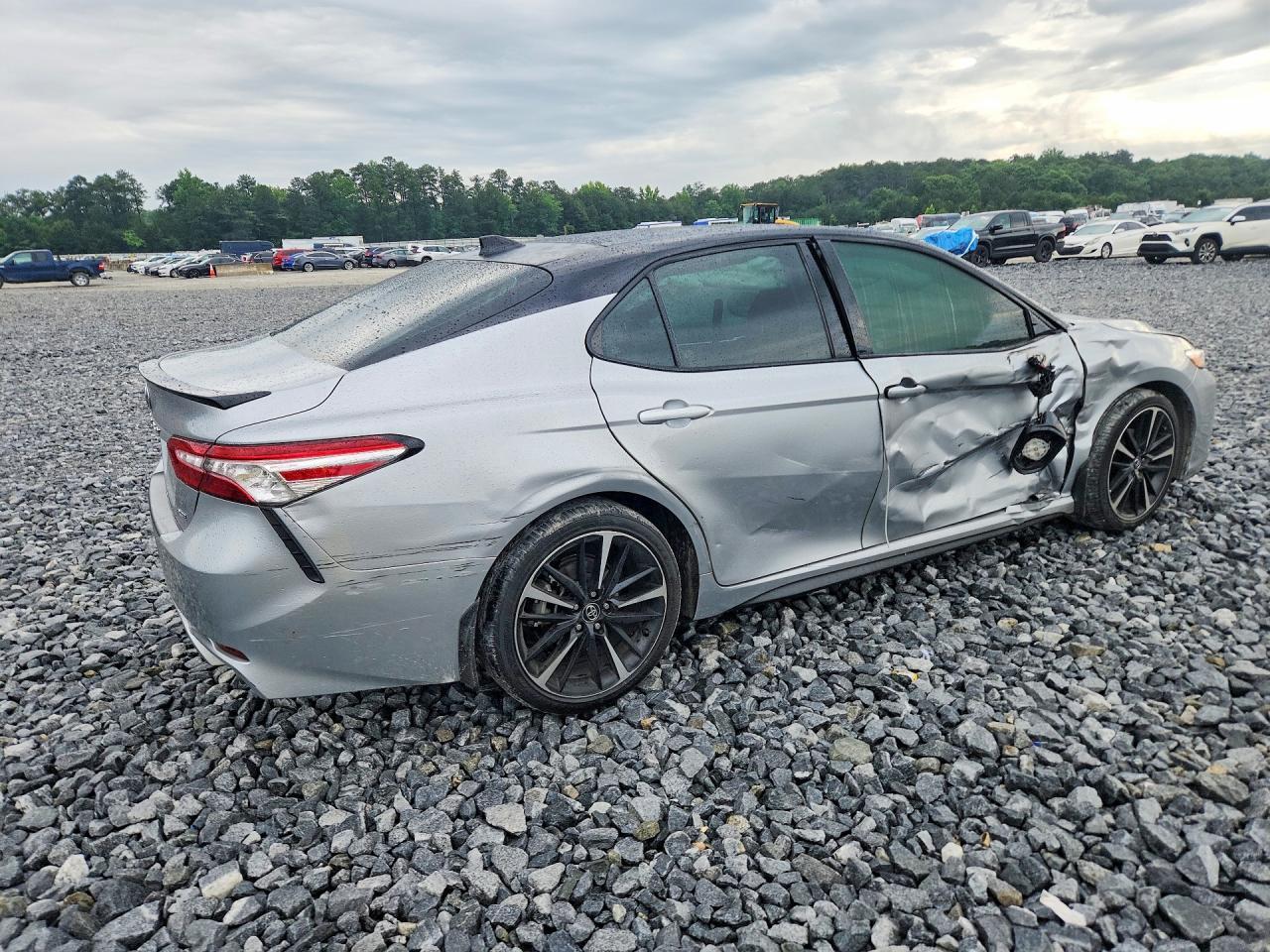 2020 Toyota Camry Xse - Image 3
