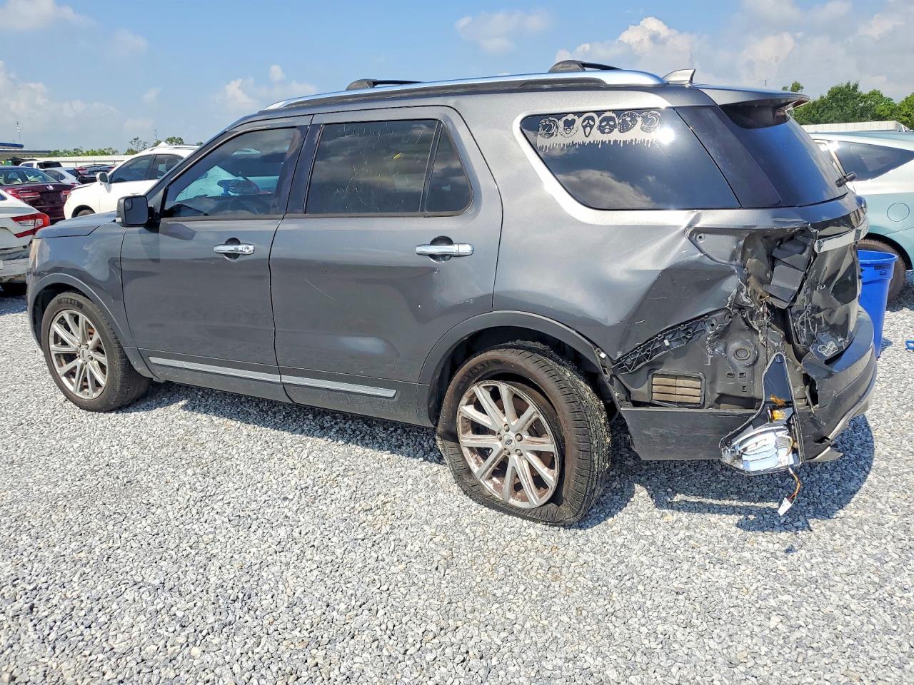 2016 Ford Explorer - Image 2