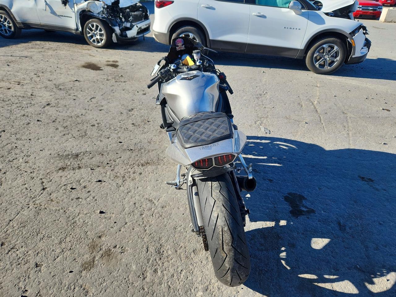 2003 Yamaha Yzfr6 L - Image 4