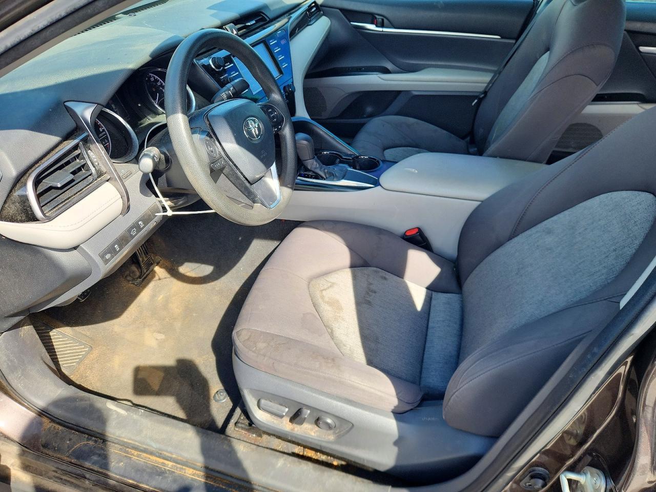 2019 Toyota Camry Le - Фото 7
