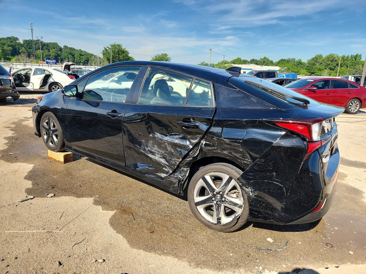 2021 Toyota Prius Xle - Image 2