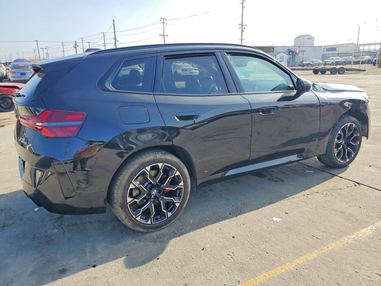 2025 BMW X3 30 xDrive - Image 3