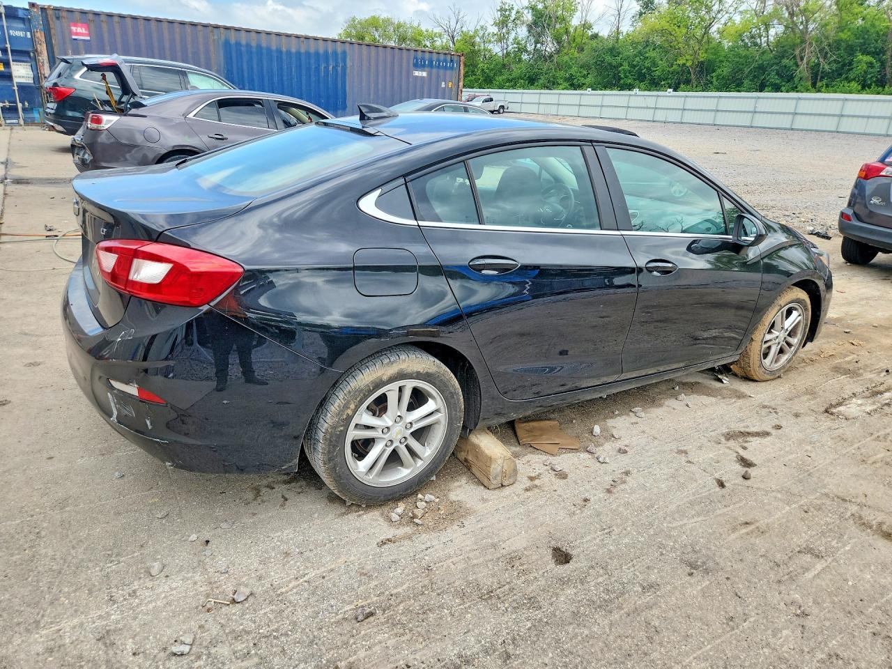 2017 Chevrolet Cruze Lt - Фото 3