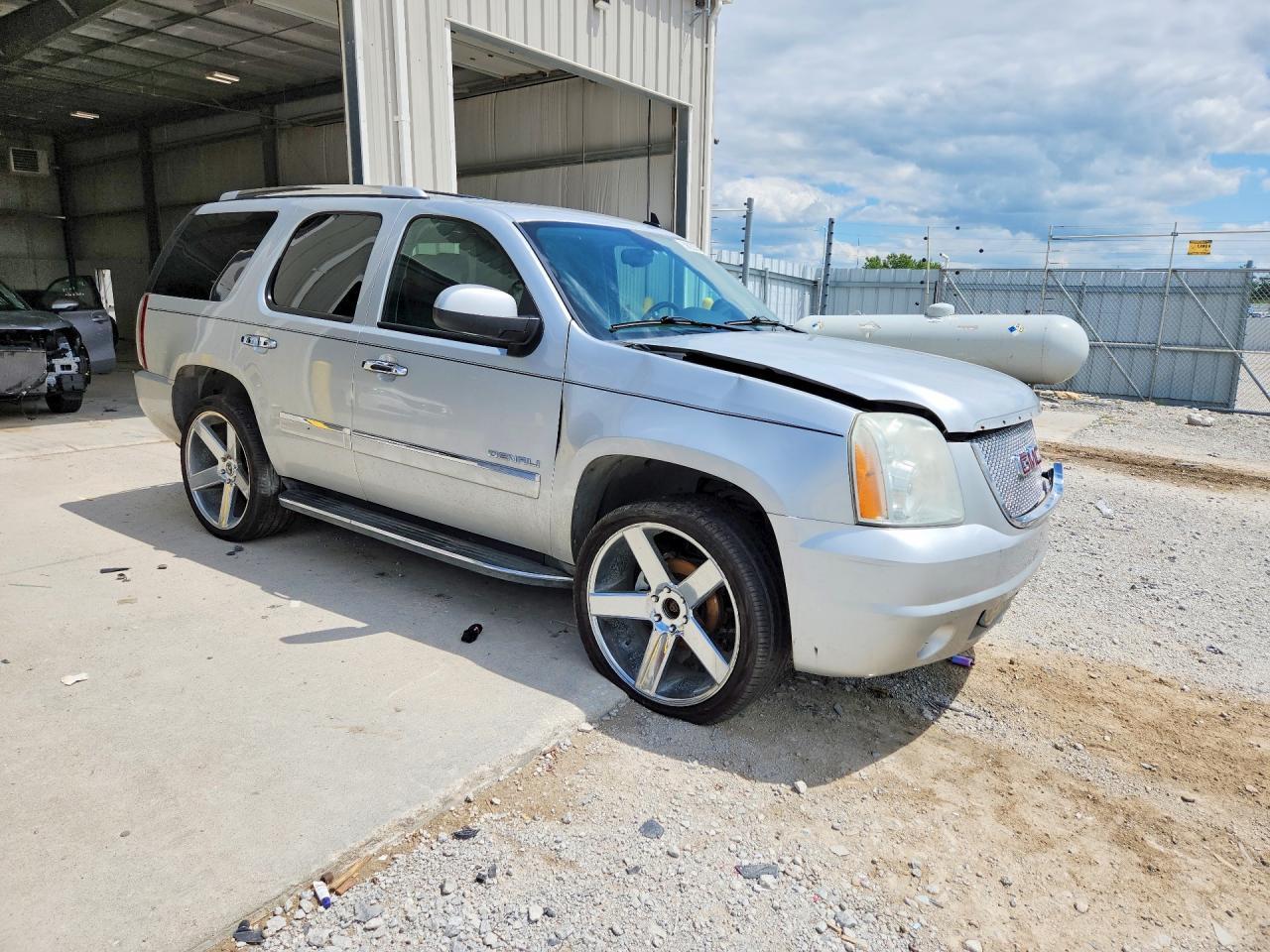 2012 GMC Yukon Denali - Фото 4