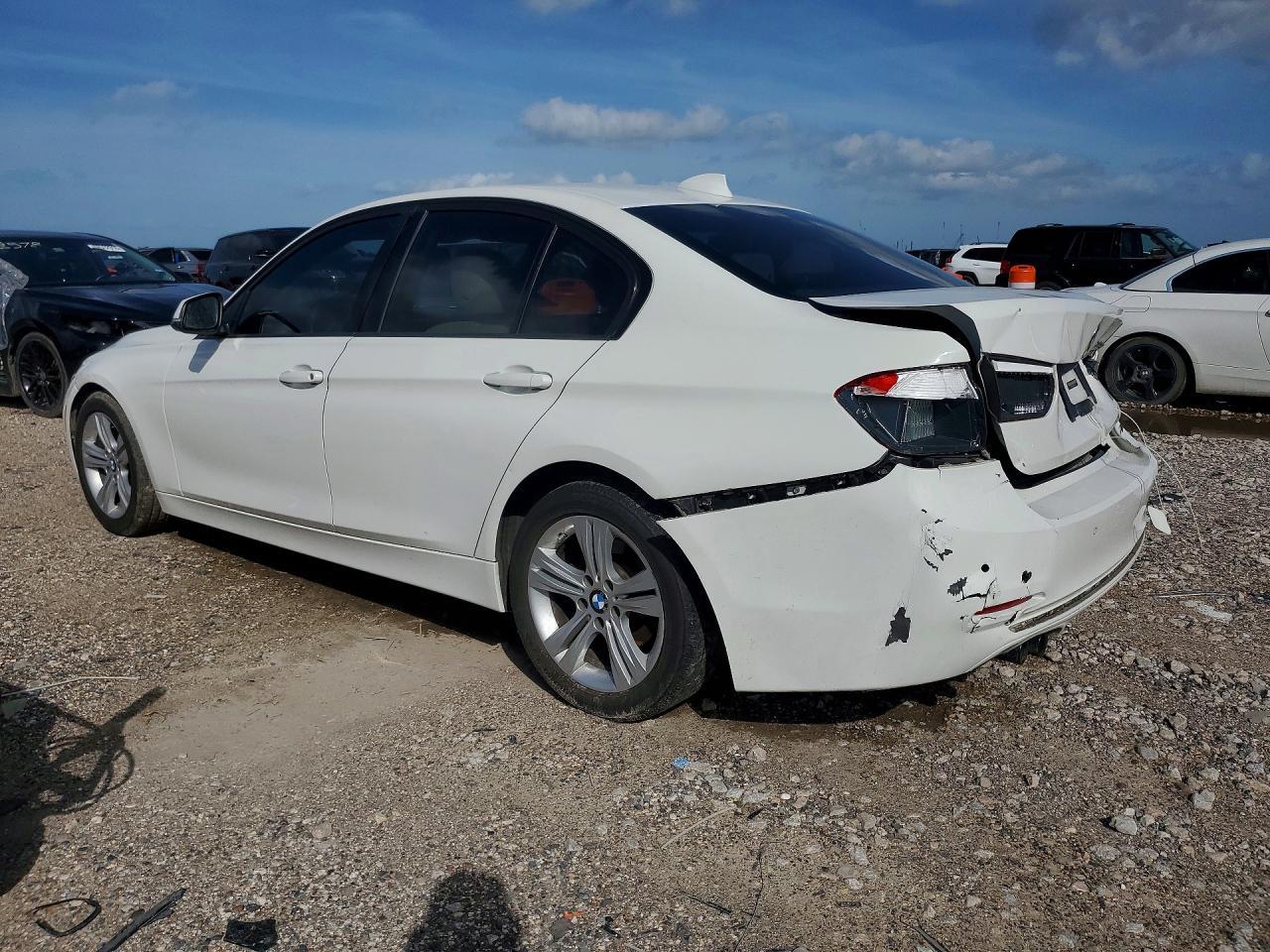 2016 BMW 328 I Sulev - Image 2
