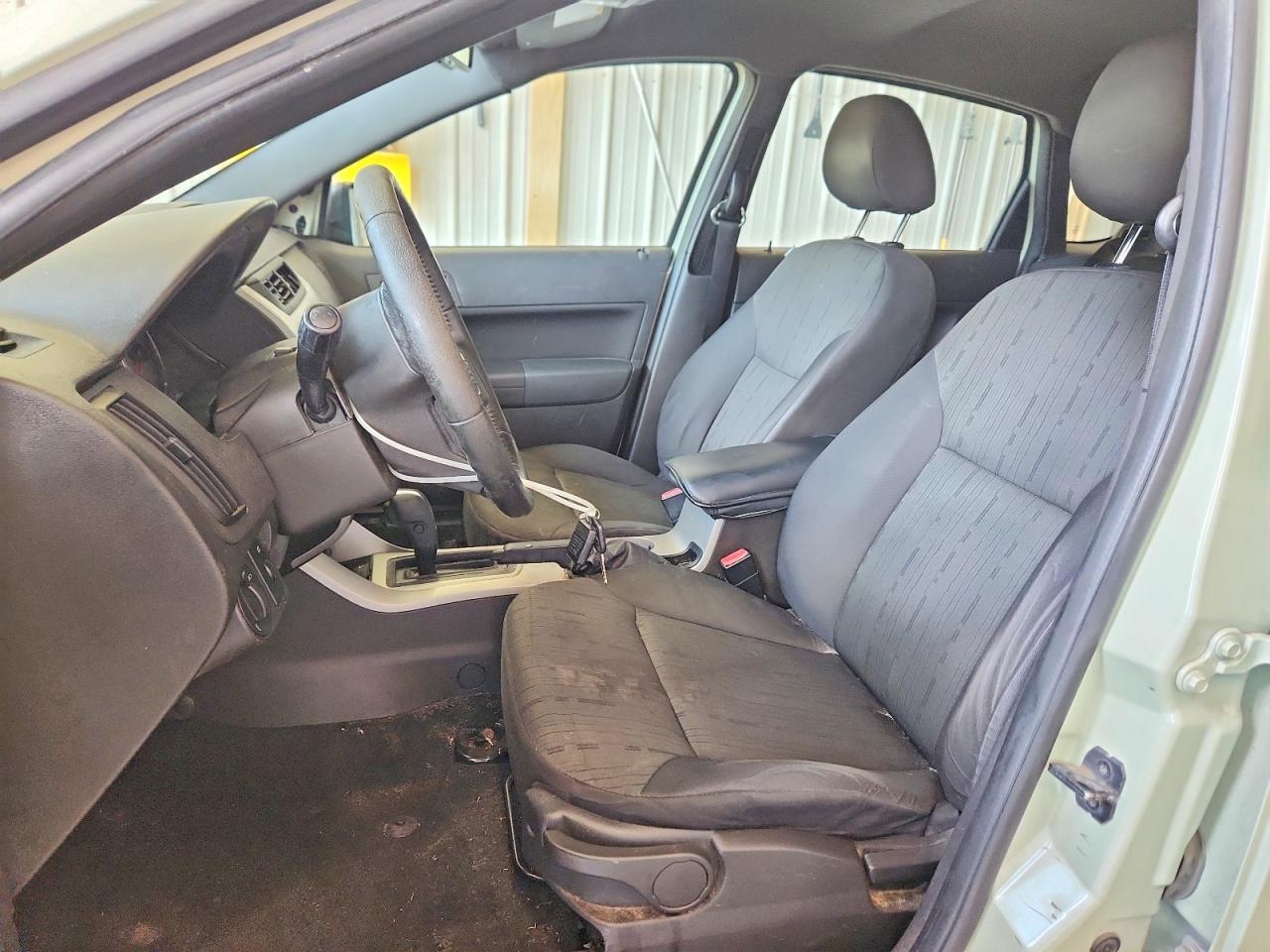 2010 Ford Focus Se - Фото 7