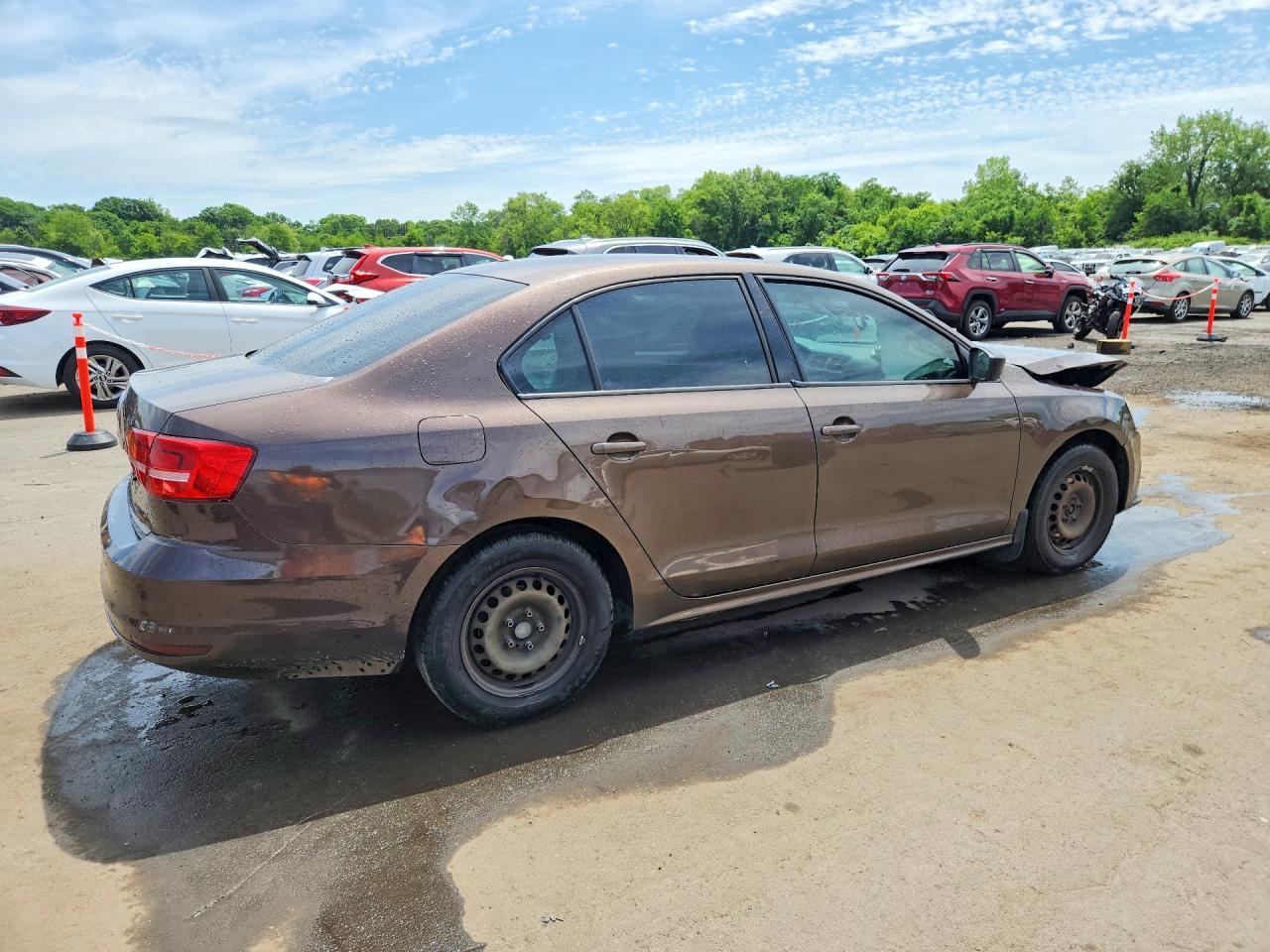 2015 Volkswagen Jetta Base - Image 3