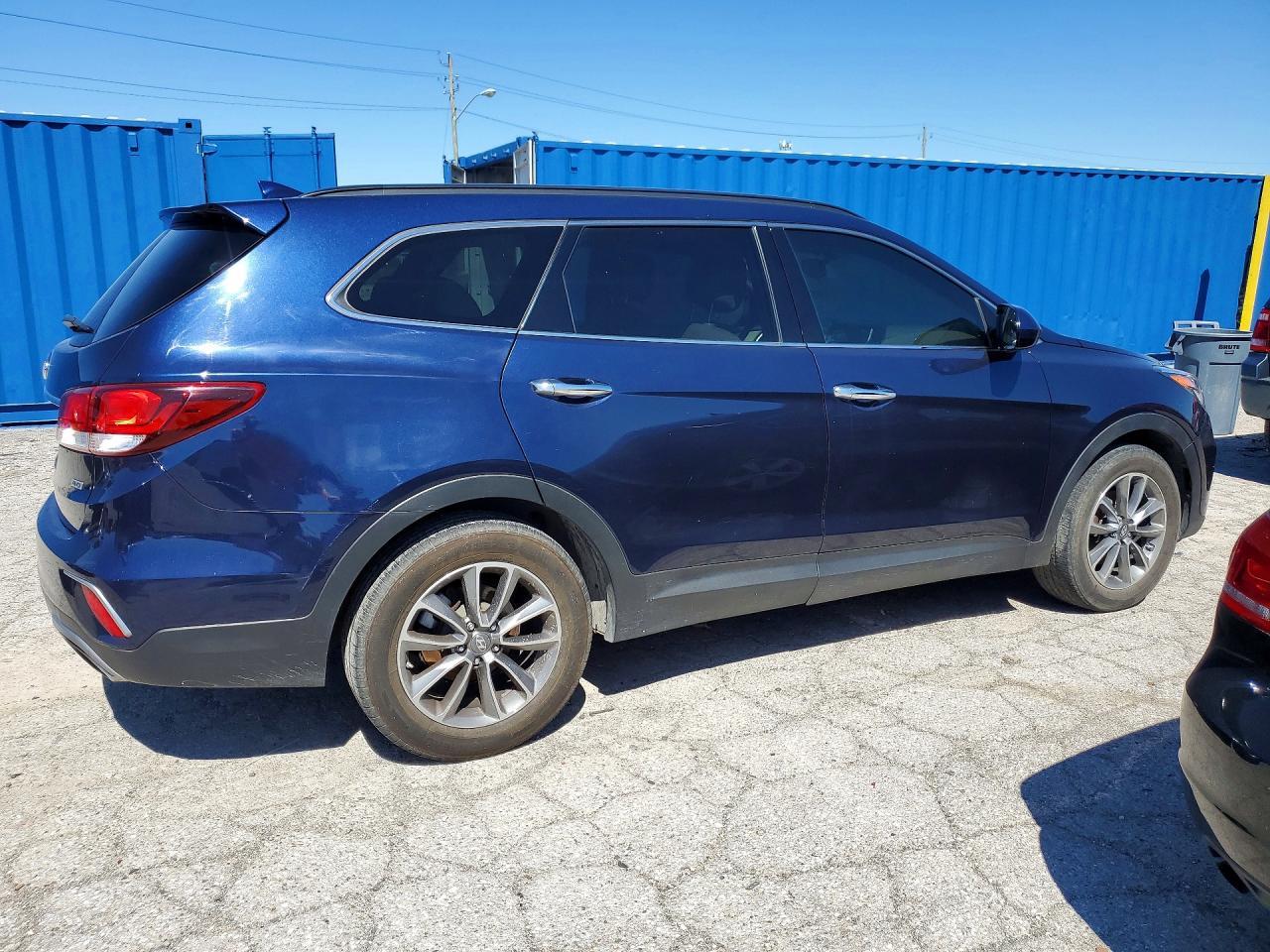2017 Hyundai Santa Fe Se - Фото 3