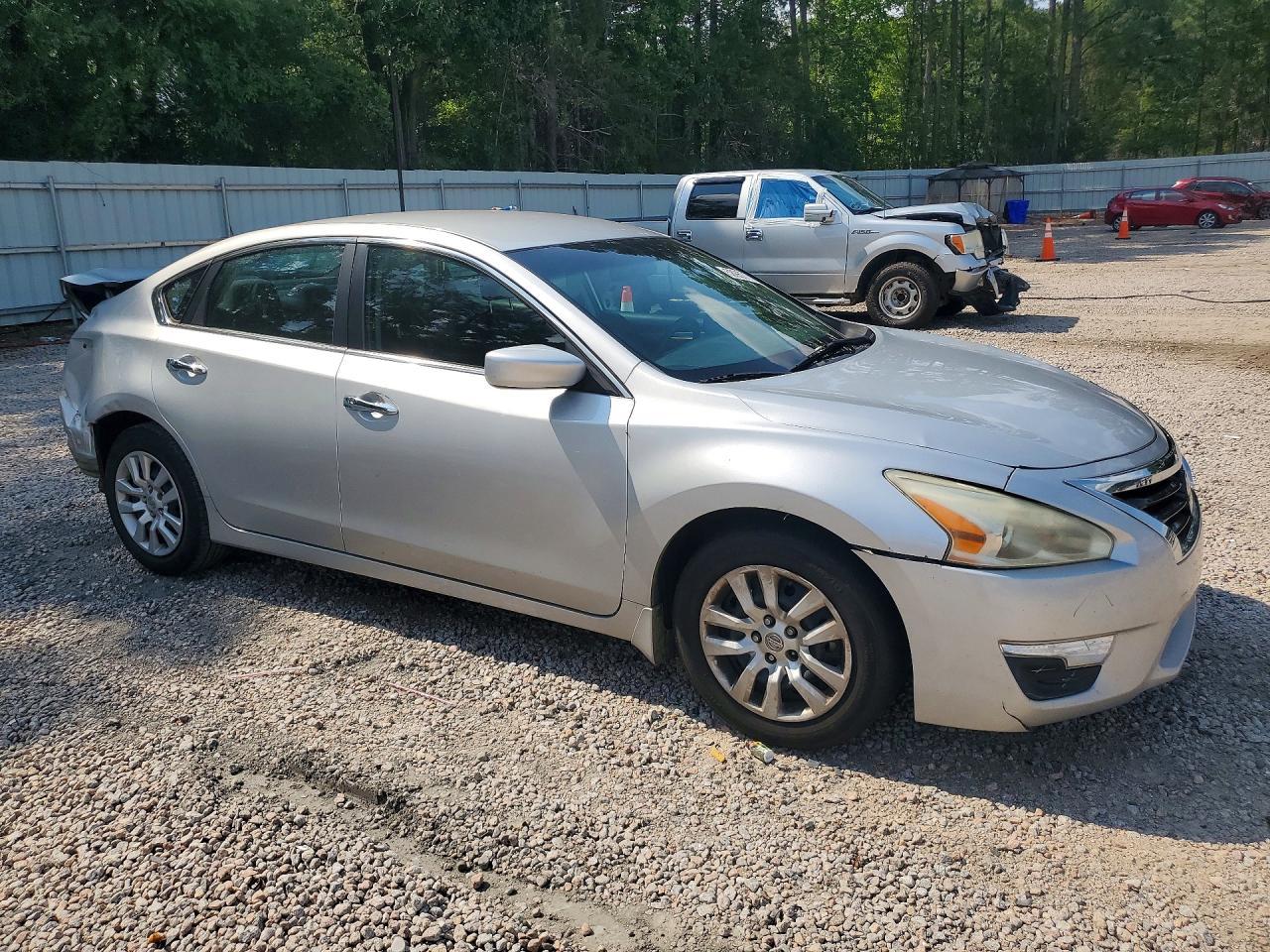 2015 Nissan Altima 2.5 S - Фото 4