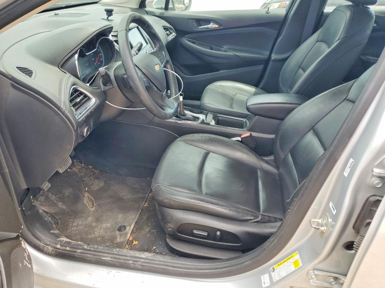 2018 Chevrolet Cruze Premier - Image 7