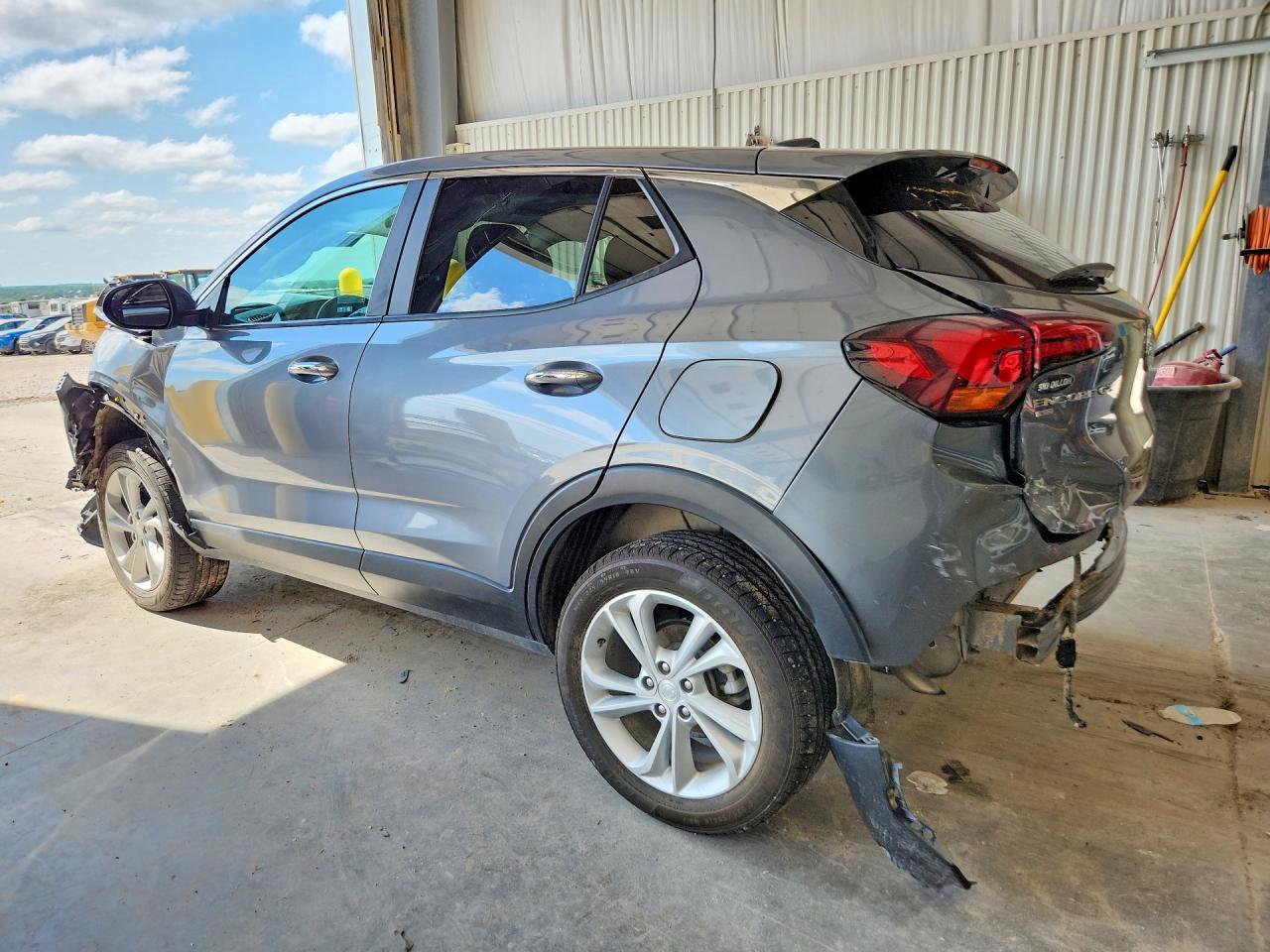 2022 Buick Encore Gx Preferred - Фото 2