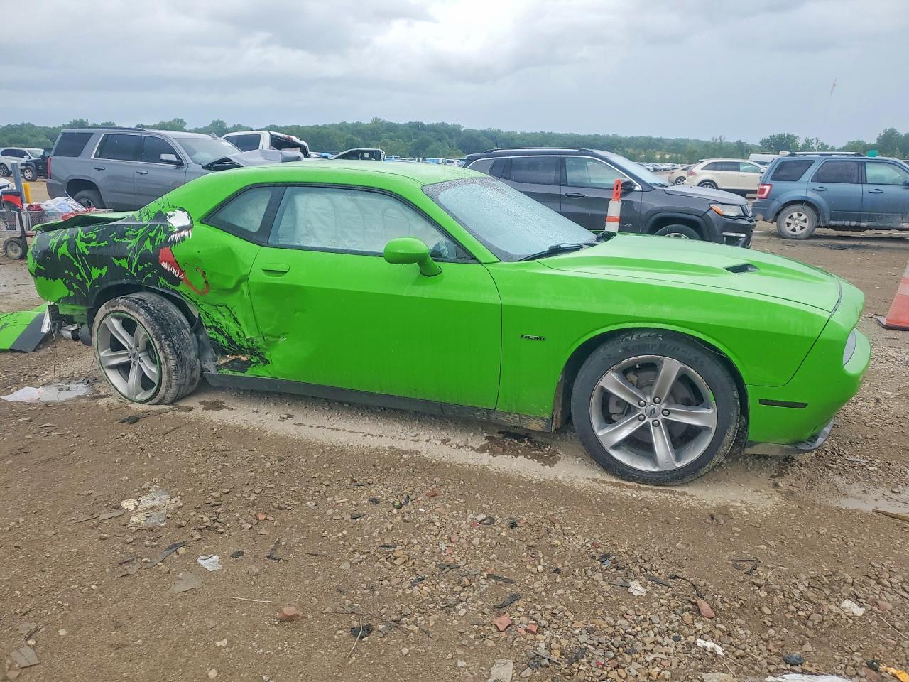 2017 Dodge Challenger R/T - Image 4