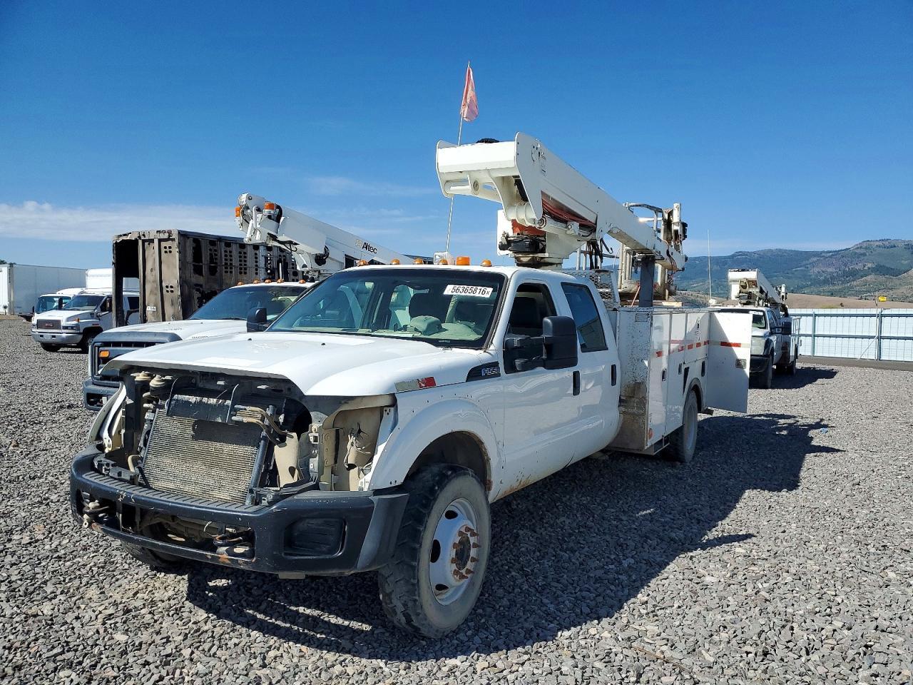 2012 Ford F550 Super Duty - Фото 2