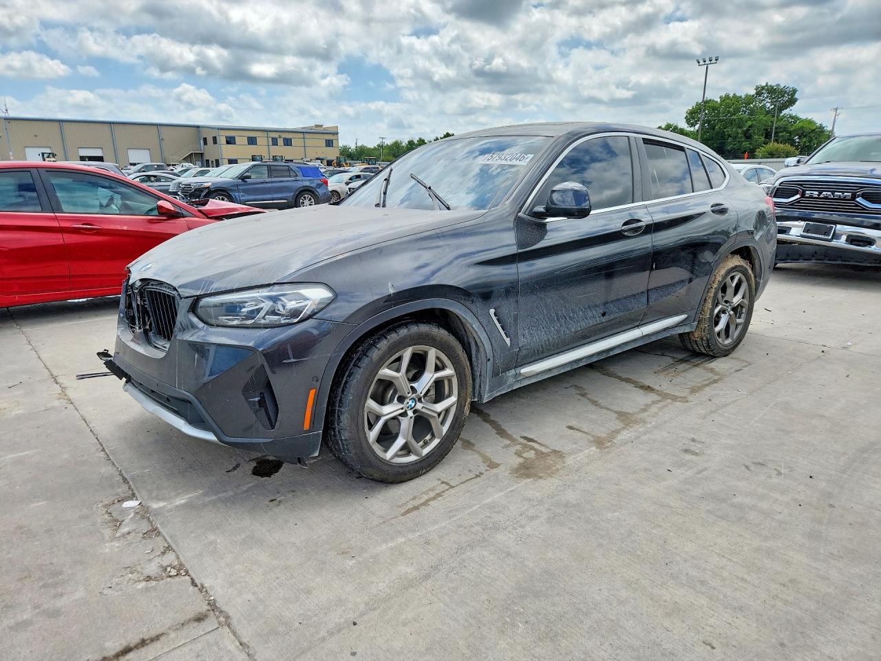 2024 BMW X4 xDrive30I