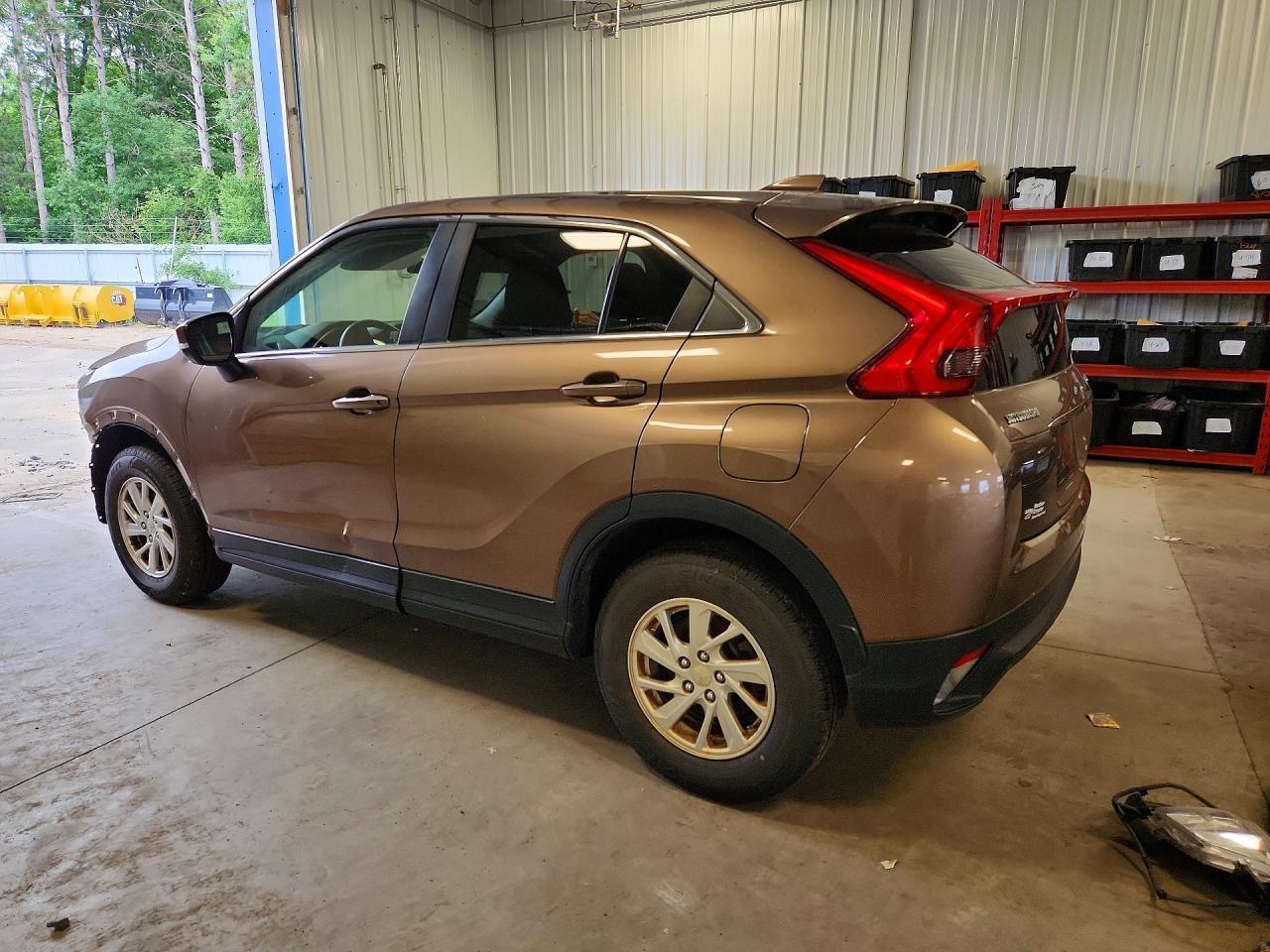 2019 Mitsubishi Eclipse Cross Es - Фото 2
