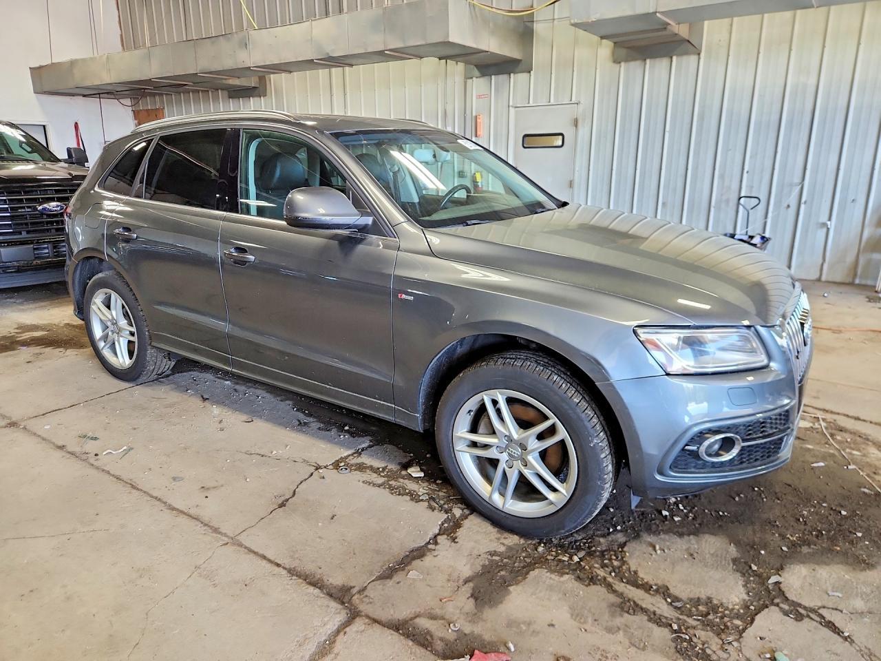 2015 Audi Q5 Premium Plus - Image 4