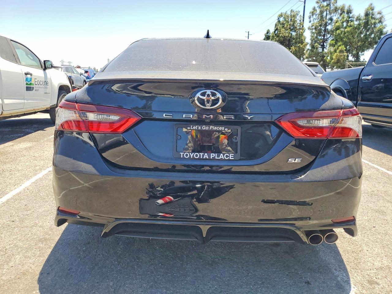 2023 Toyota Camry Se - Image 6