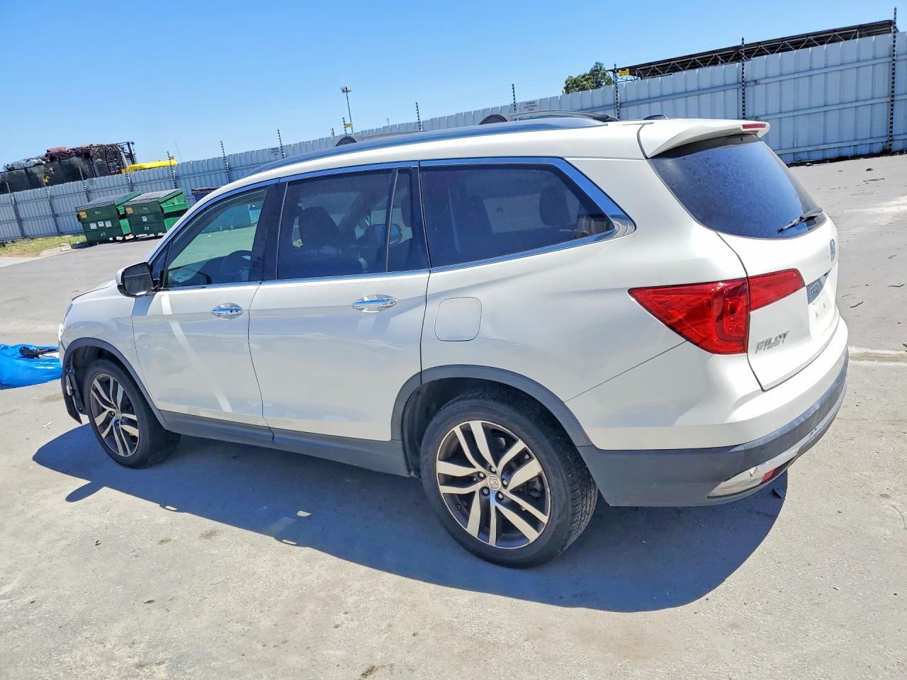2017 Honda Pilot Touring - Фото 2
