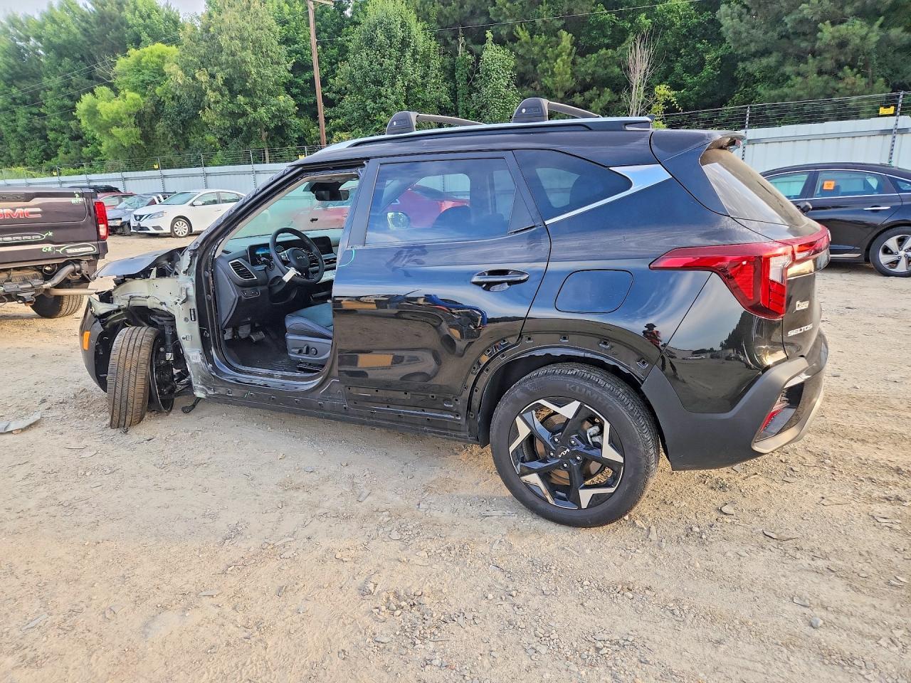 2024 Kia Seltos Ex - Image 2