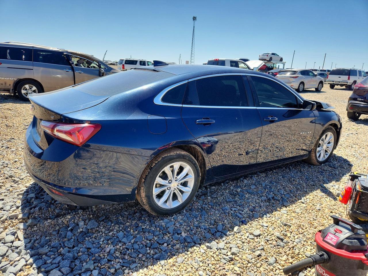 2021 Chevrolet Malibu Lt - Фото 3