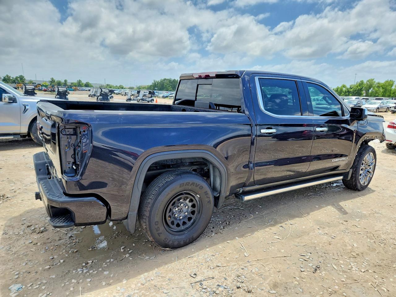 2023 GMC Sierra K1500 Denali Ultimate - Фото 3