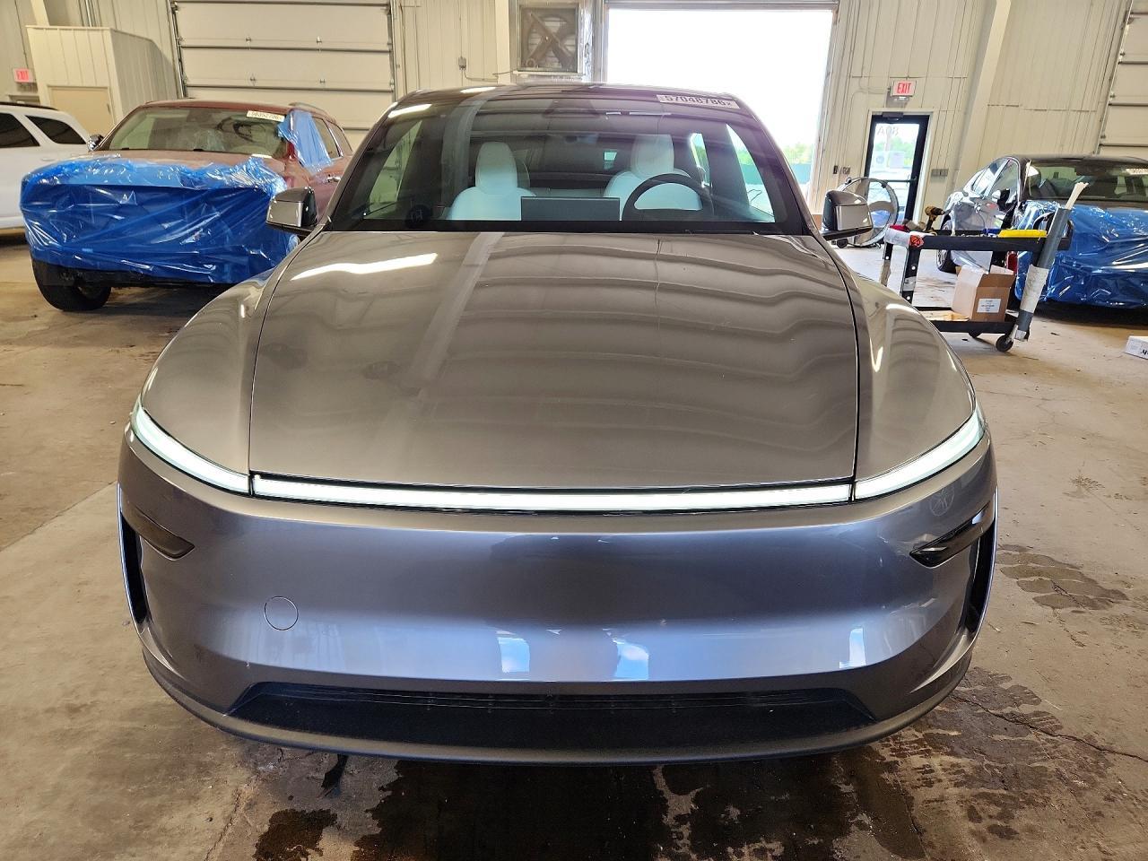 2026 Tesla Model Y - Image 5